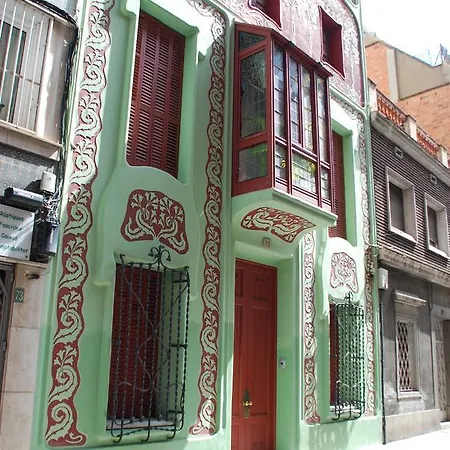Casita Amarilla Liebeshotel Barcelona